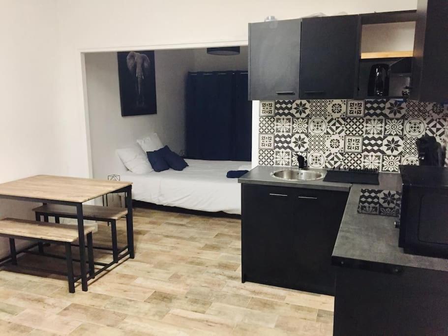 L'Eden - Joli Studio En Centre Ville Nîmes Dış mekan fotoğraf